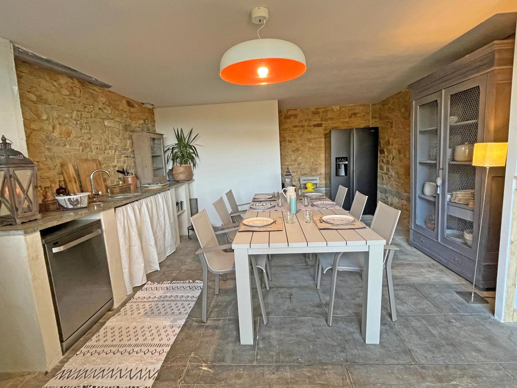 Meguinelle Villa *